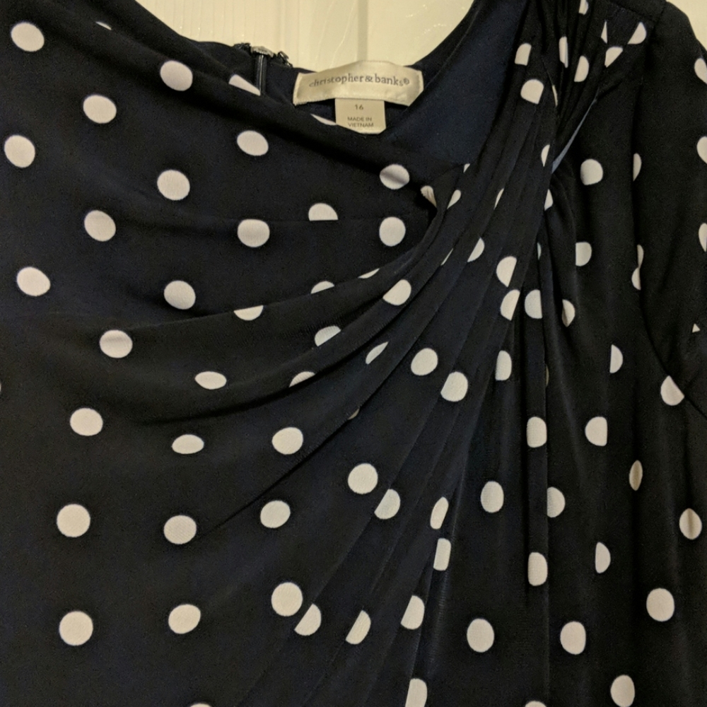 Clothes - Picture 2 of 3